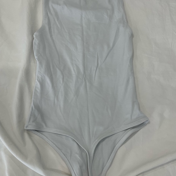 Babaton bodysuit - Picture 3 of 3